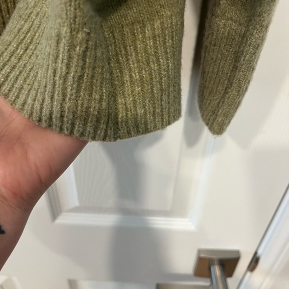 Aerie V-Neck Sweater - Picture 6 of 6